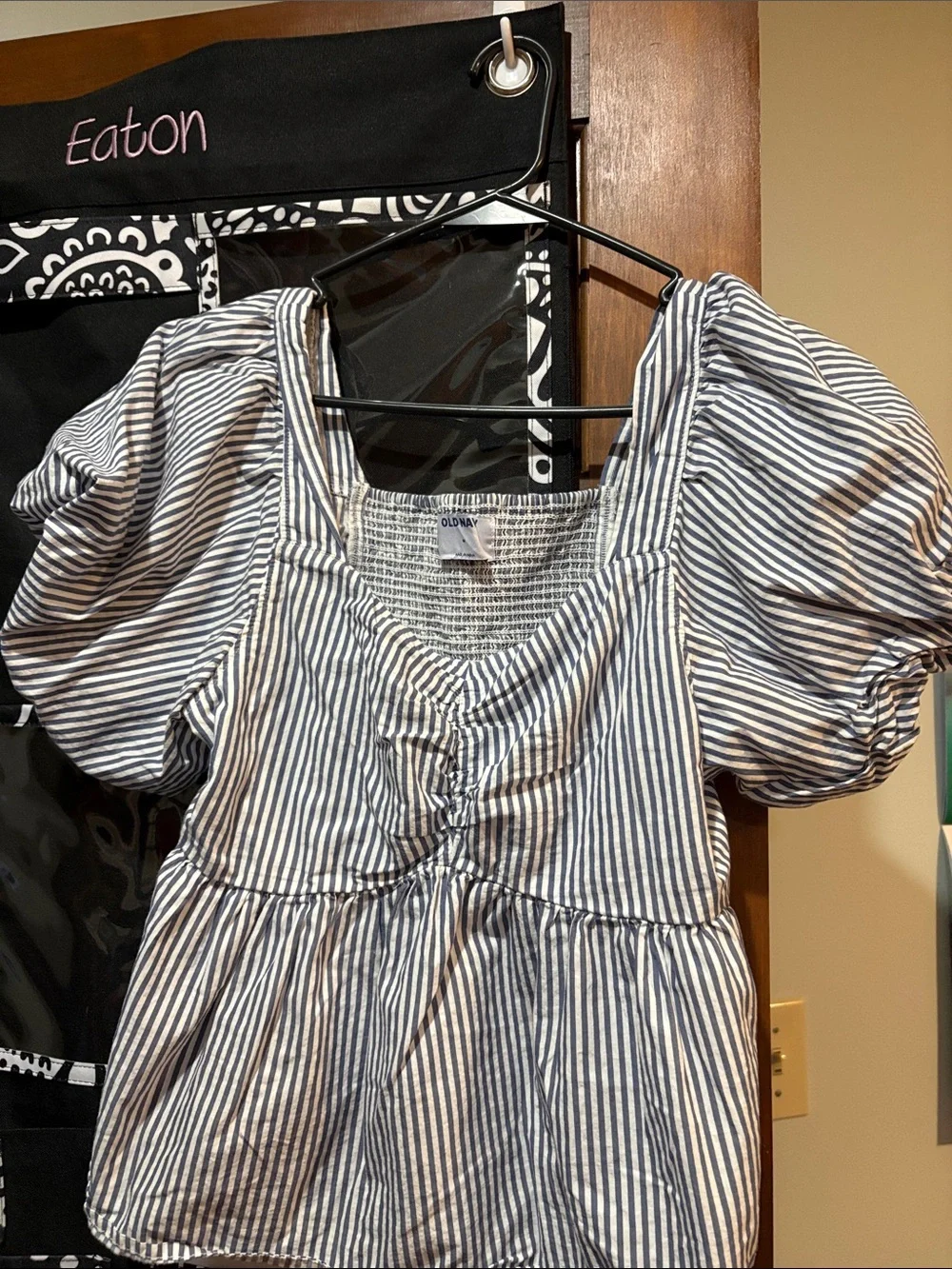 Striped Puff-Sleeve Peplum Top - Blue/White medium by Old Navy good condition
